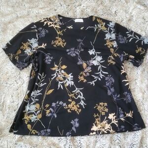 Ninety Woman Vintage Black Floral Short Sleeve Top‎ Size 2X